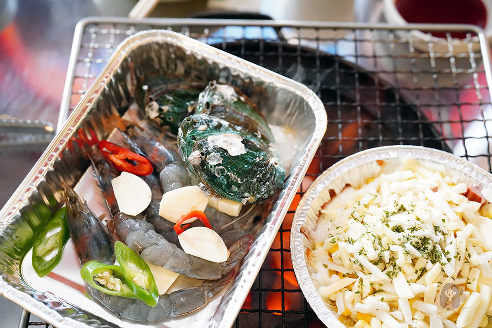 釜山影島太宗台烤貝街 태종대조개구이촌-太宗台札嘎庭院姨母家 태종대 자갈마당 이모집