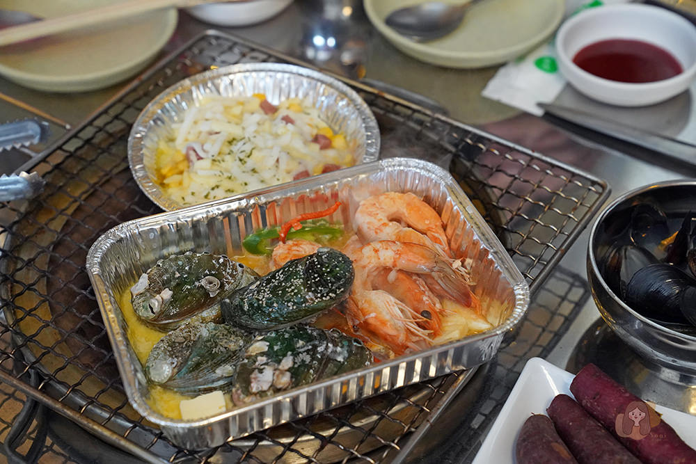 釜山影島太宗台烤貝街 태종대조개구이촌-太宗台札嘎庭院姨母家 태종대 자갈마당 이모집