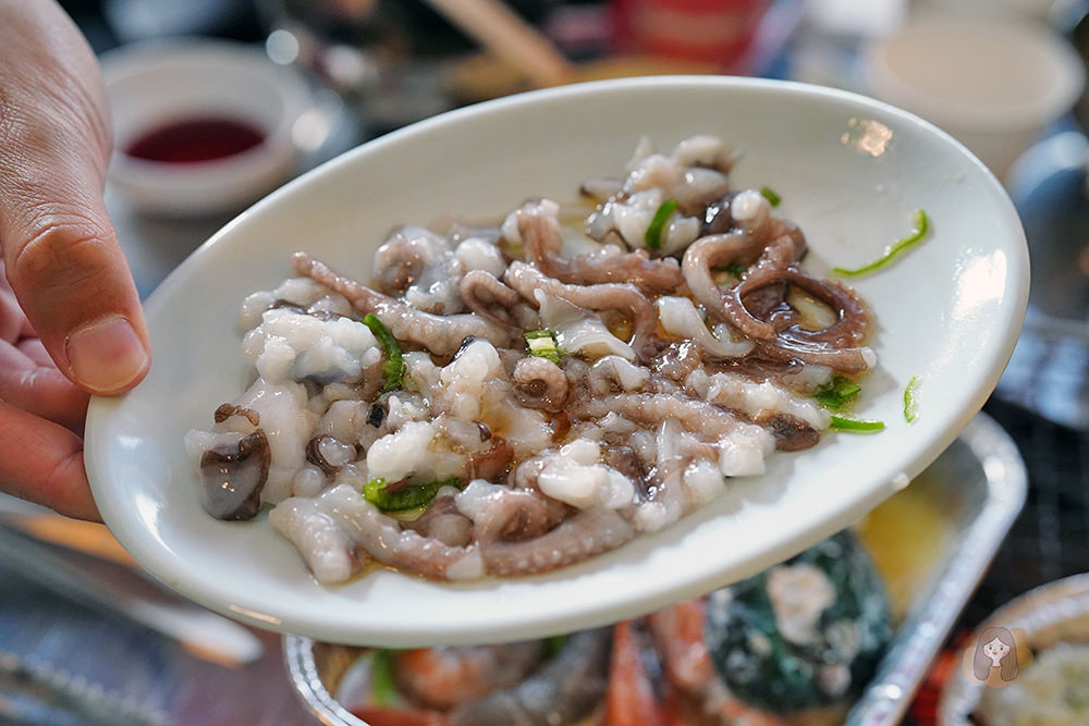 釜山影島太宗台烤貝街 태종대조개구이촌-太宗台札嘎庭院姨母家 태종대 자갈마당 이모집