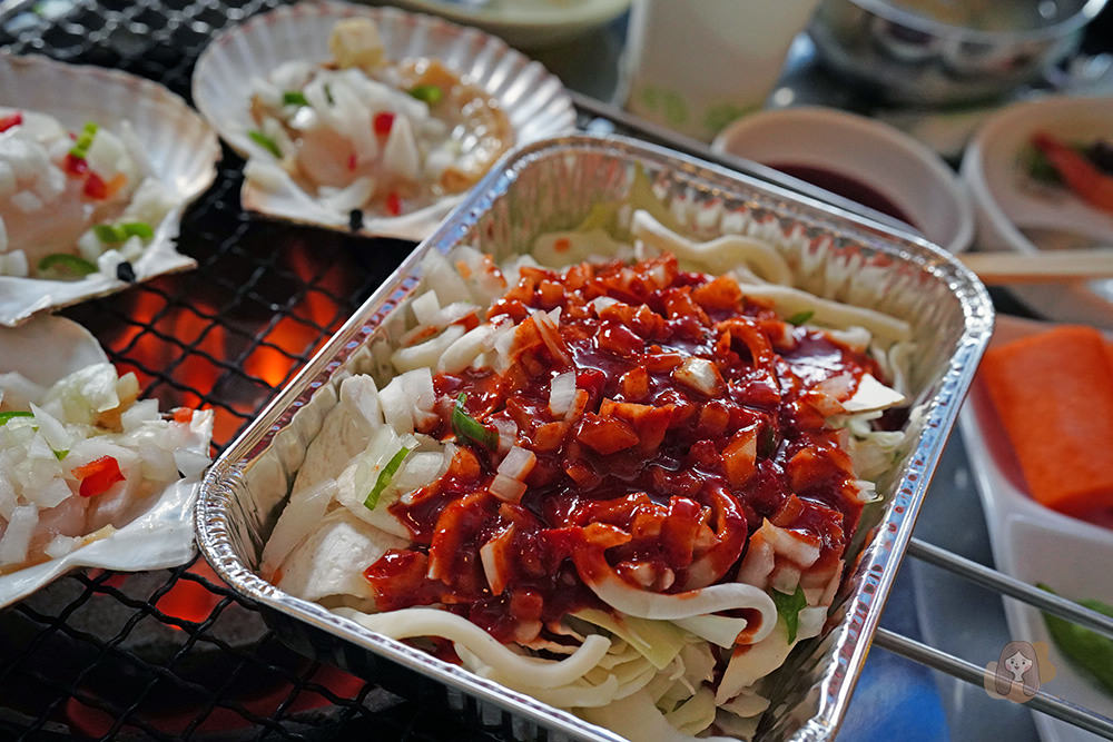 釜山影島太宗台烤貝街 태종대조개구이촌-太宗台札嘎庭院姨母家 태종대 자갈마당 이모집