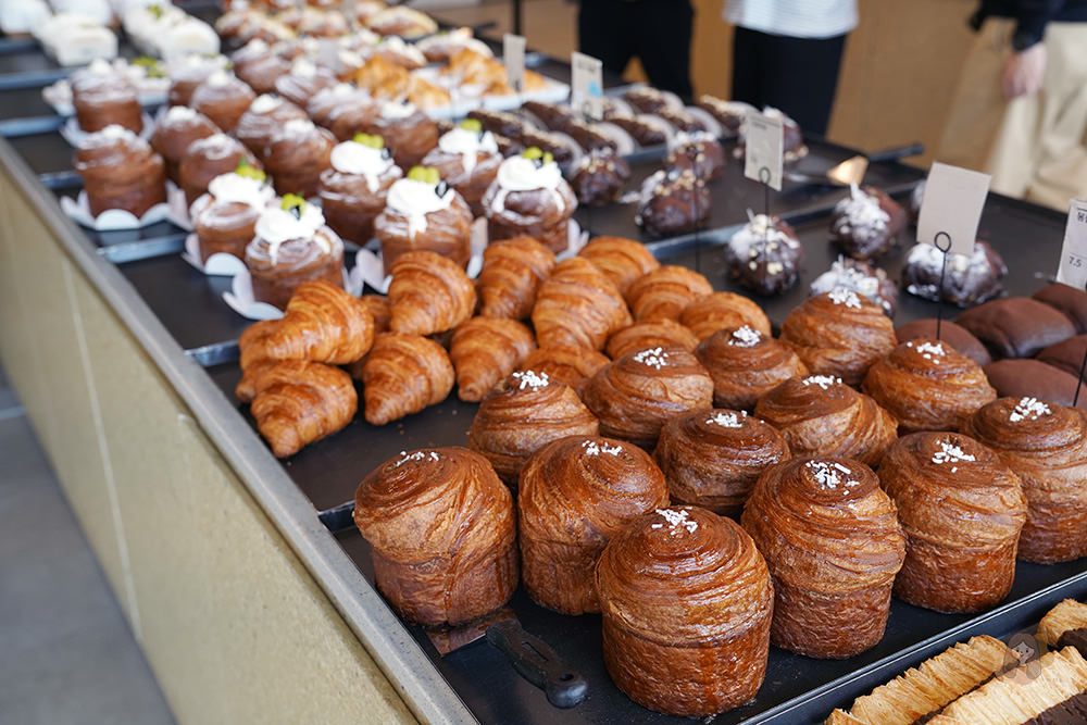 釜山-P.ARK-피아크-玻璃屋海景咖啡，階梯座位環景觀海-烘焙麵包、甜點必吃，釜山影島新開幕的複合式文化空間