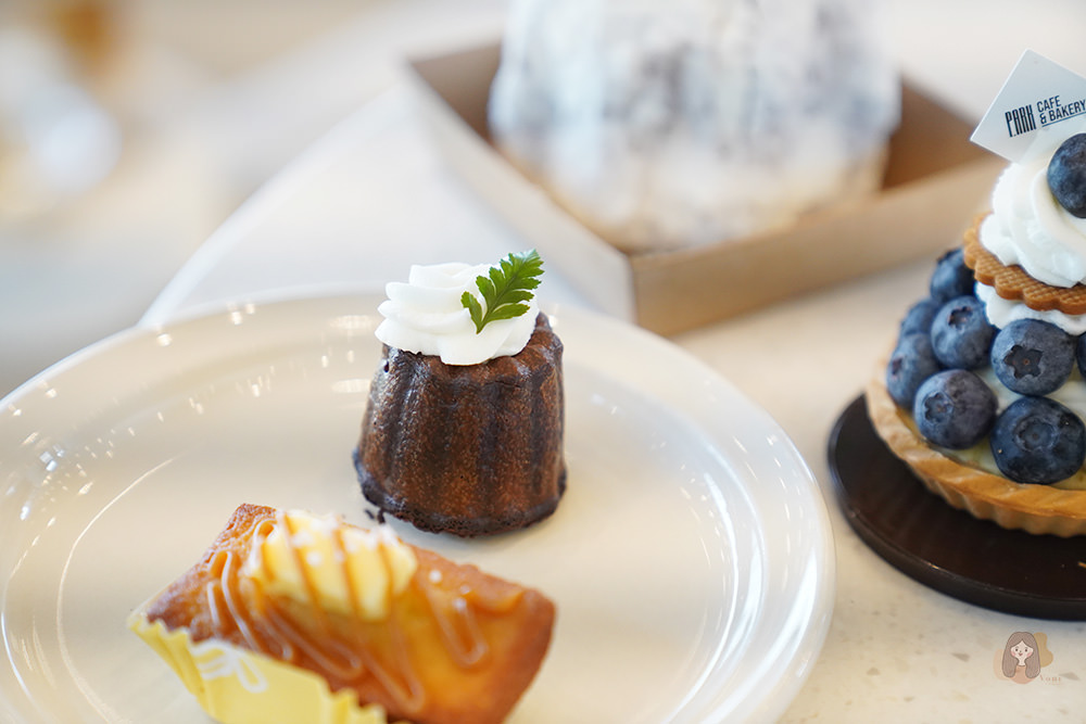 釜山-P.ARK-피아크-玻璃屋海景咖啡，階梯座位環景觀海-烘焙麵包、甜點必吃，釜山影島新開幕的複合式文化空間