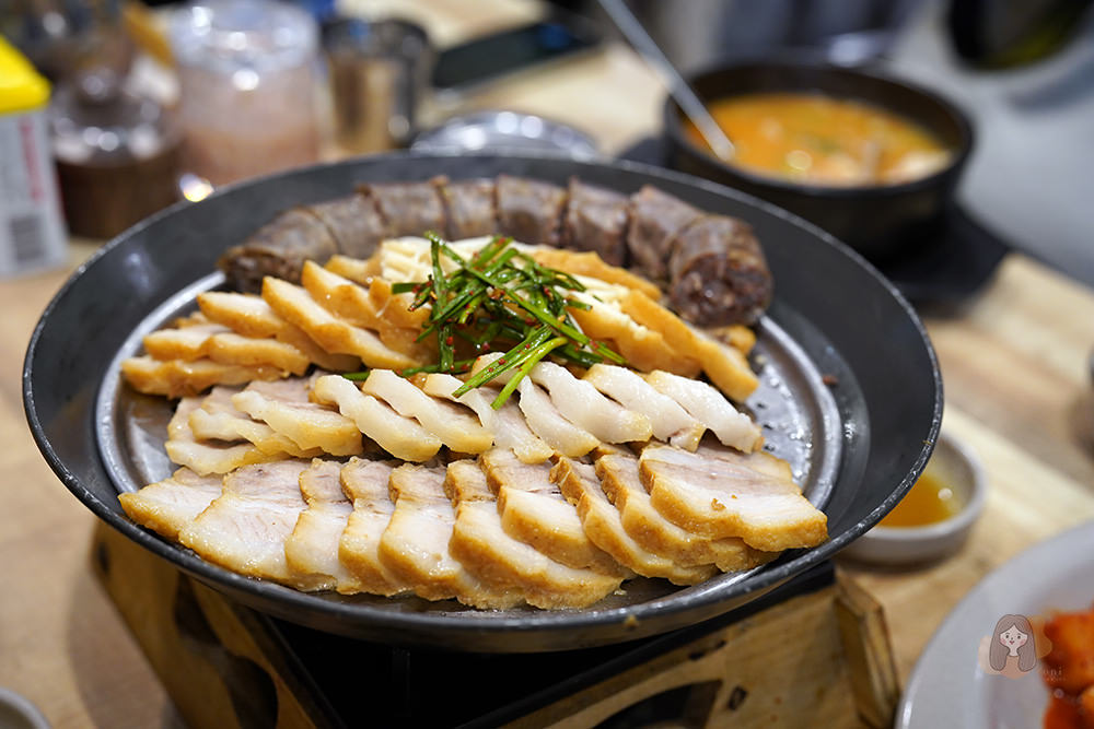 釜山密陽血腸豬肉湯飯-밀양순대돼지국밥