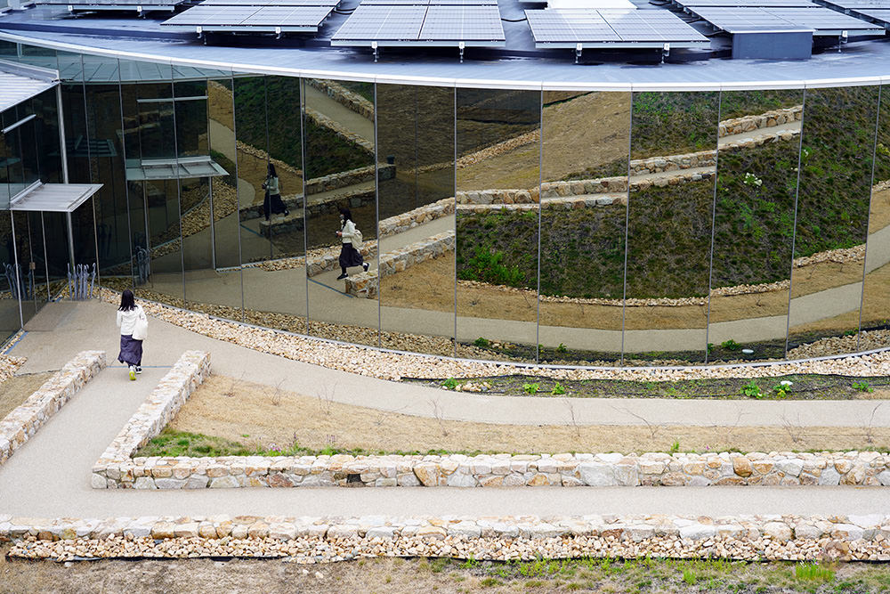 下瀨美術館 SIMOSE ART MUSEUM,彩色漂浮藝廊結合別墅 Villa、餐廳、選物的廣島藝術園區 - 第13張圖 下瀨美術館-Simose-Art-Museum-広島県大竹市