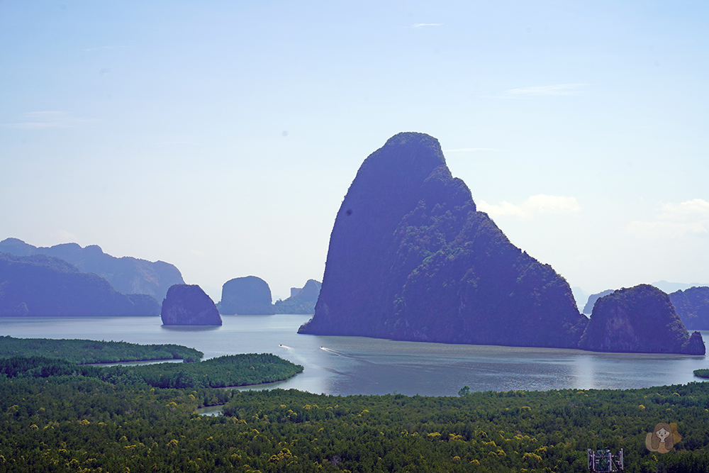 BEYOND-SKYWALK-NANGSHI