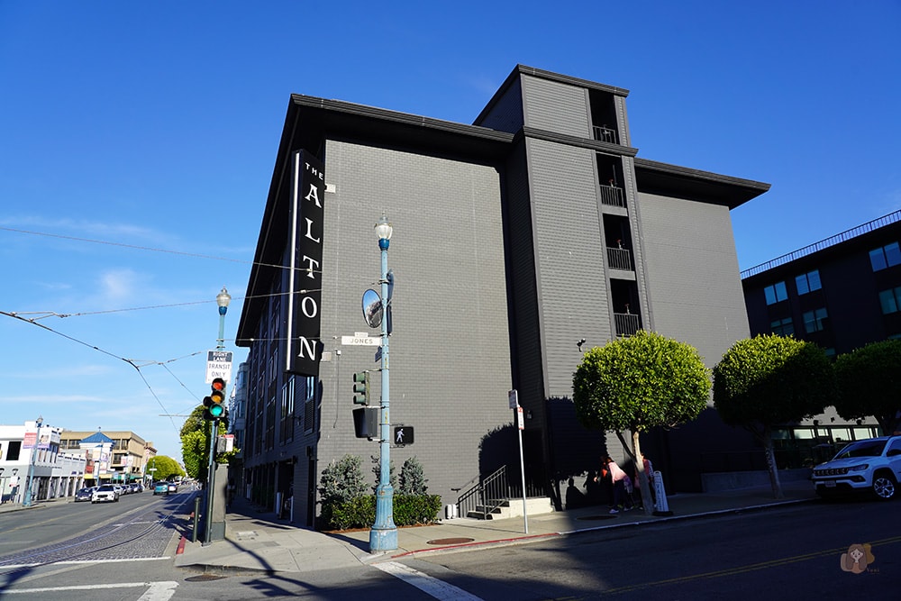 Kimpton-Alton-Hotel-in-Fisherman's-Wharf-San-Francisco