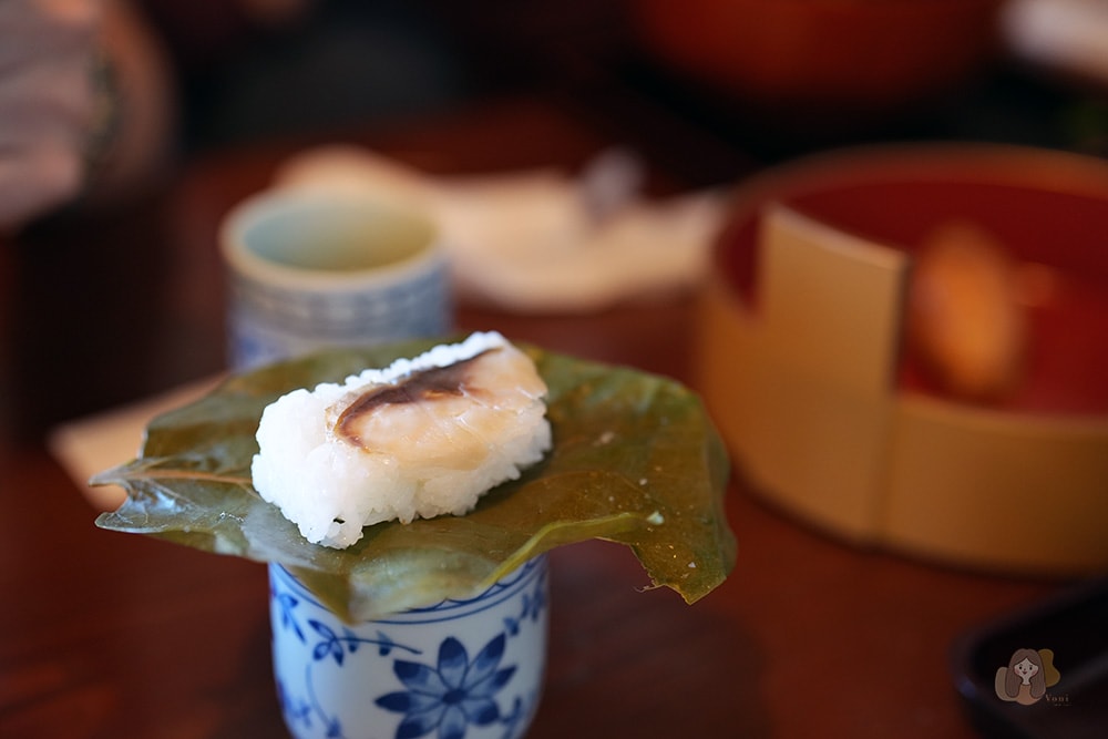 吉野山賞櫻賞楓必吃美食,藏王堂前柿葉壽司 やっこ (Yakko) 佐四季絕美景色 - 第18張圖 吉野山藏王堂前柿葉壽司-やっこ-Yakko