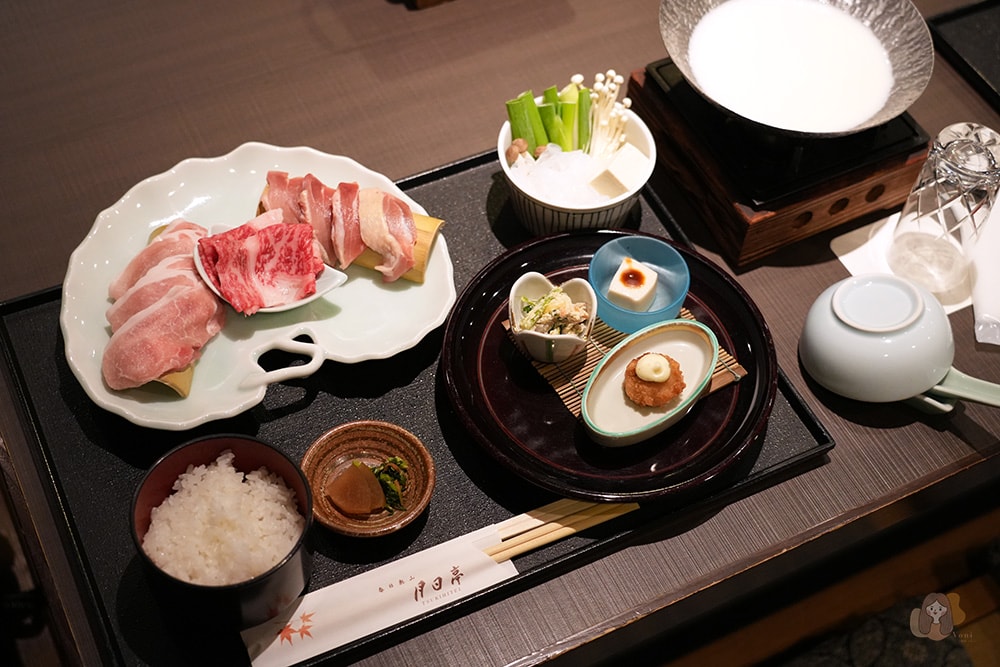 奈良市內一日遊輕旅行,慢旅奈良公園,走訪東大寺、浮見堂、依水園、中川政七 - 第71張圖 近鐵奈良站月日亭和牛-燒肉-壽喜燒