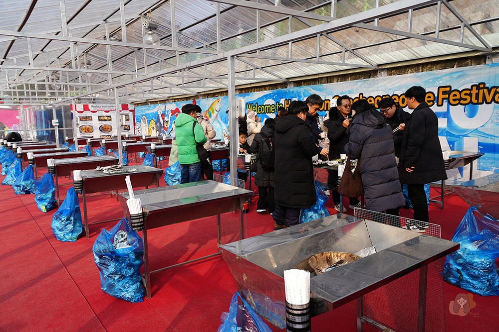 冰雪王國華川山鱒魚節,韓國江原道冬季限定慶典活動,冰釣、烤魚、冰雕、冰上活動及聖誕老人見面會 - 第24張圖 冰雪王國華川山鱒魚節 얼음나라화천산천어축제
