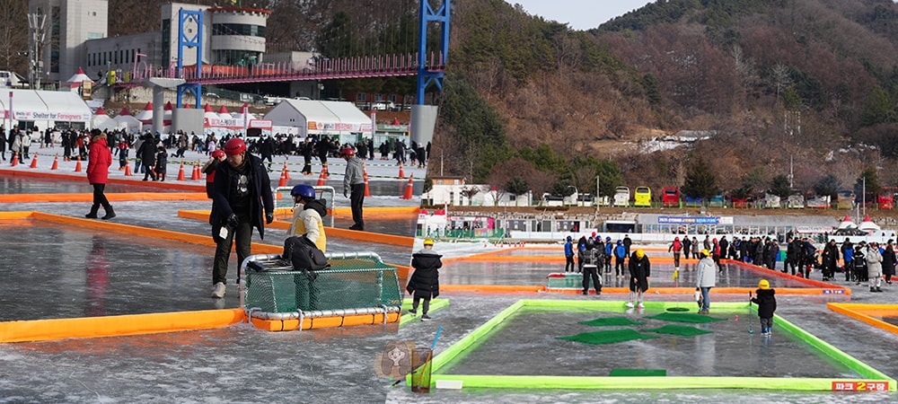 冰雪王國華川山鱒魚節,韓國江原道冬季限定慶典活動,冰釣、烤魚、冰雕、冰上活動及聖誕老人見面會 - 第36張圖 冰雪王國華川山鱒魚節 얼음나라화천산천어축제