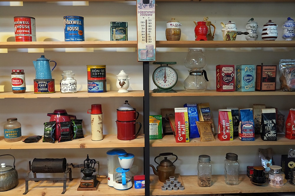 冰雪王國華川山鱒魚節,韓國江原道冬季限定慶典活動,冰釣、烤魚、冰雕、冰上活動及聖誕老人見面會 - 第49張圖 江原道華川山鱒魚咖啡博物館