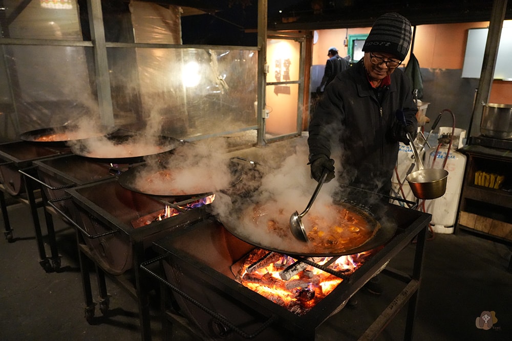 春川九峰農場鍋蓋辣雞湯 춘천 구봉농원 솥뚜껑 닭볶음탕