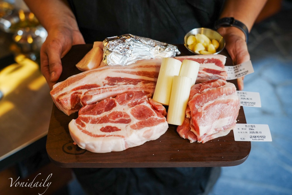 韓星超愛韓式燒肉店「金豬食堂」台灣也吃得到! GD、IU、BTS 同款美食吃起來,菜單、訂位、食記不藏私 - 第26張圖 韓星超愛韓式燒肉店「金豬食堂」台灣也吃得到! GD、IU、BTS 同款美食吃起來