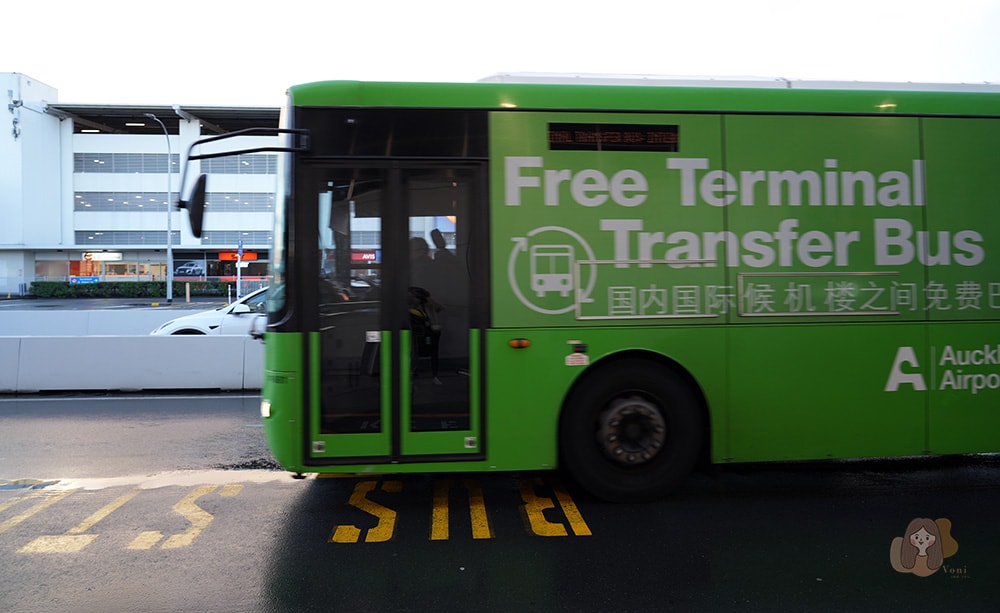 紐西蘭奧克蘭機場國際國內航廈接駁巴士