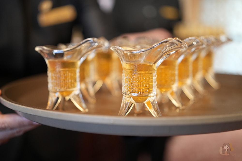 邂逅圓山大飯店! 金龍餐廳國宴級餐點佐河岸、101美景,地底下超潮神祕酒吧覓到 by 吧沐 - 第10張圖 圓山大飯店金龍餐廳,覓到-by-吧沐