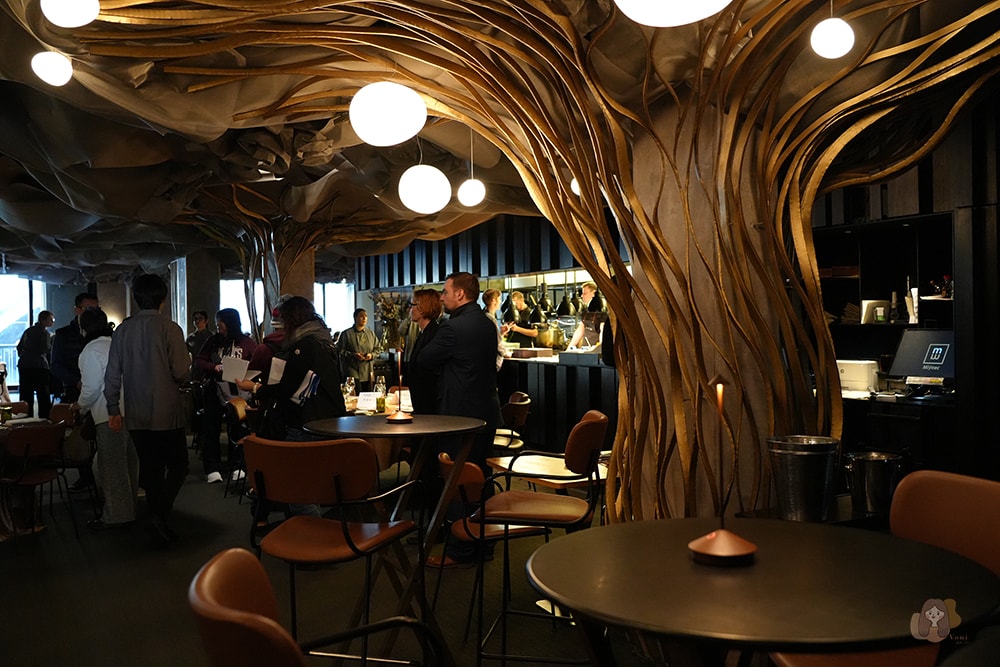布拉格美食 Restaurant Mlýnec 查理大橋旁絕美河景餐廳,米其林推薦的現代捷克料理 - 第7張圖 布拉格伏爾瓦塔河畔餐廳-Restaurant-Mlýnec