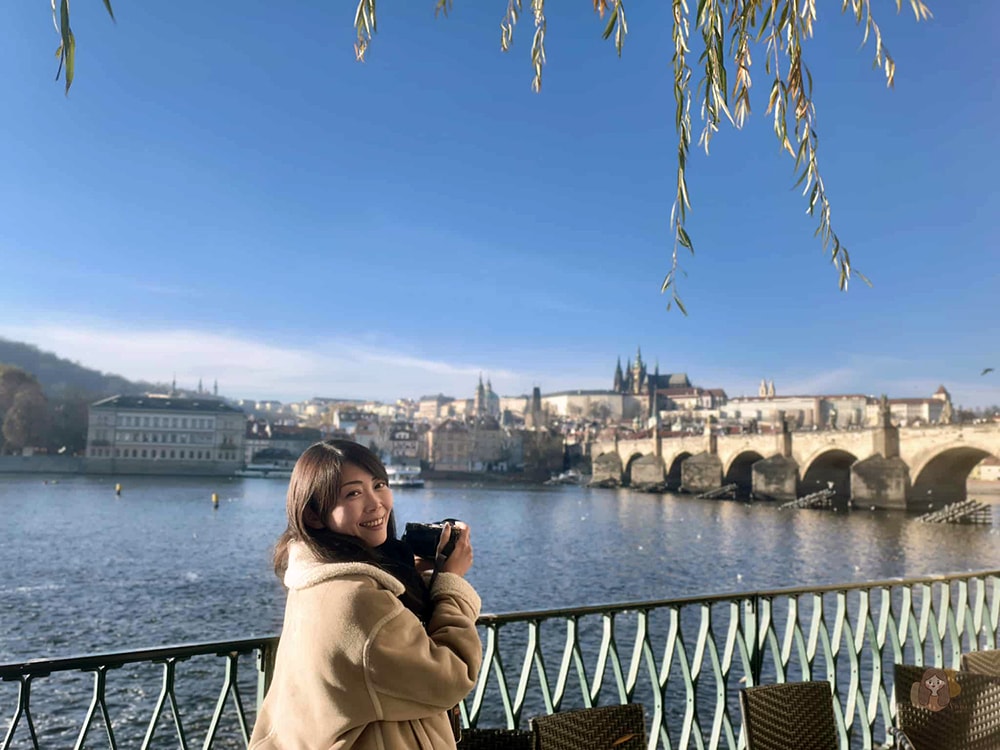 布拉格美食 Restaurant Mlýnec 查理大橋旁絕美河景餐廳,米其林推薦的現代捷克料理 - 第18張圖 布拉格伏爾瓦塔河畔餐廳-Restaurant-Mlýnec