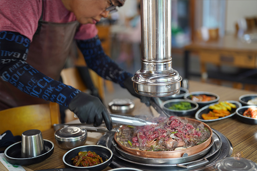 昔日老房 옛날옛집,春川韓牛銅盤烤肉,鮮甜肉汁與炭火香氣交融出絕對好味 - 第8張圖 春川韓牛銅盤烤肉-昔日老房-옛날집-老房子木炭烤肉