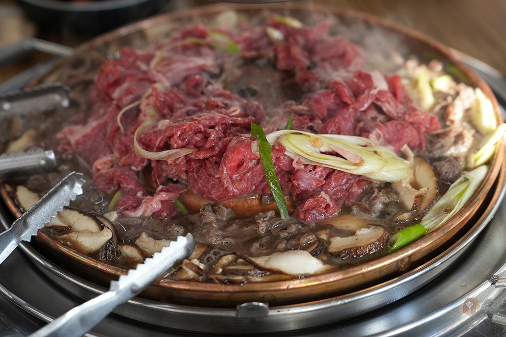昔日老房 옛날옛집,春川韓牛銅盤烤肉,鮮甜肉汁與炭火香氣交融出絕對好味 - 第9張圖 春川韓牛銅盤烤肉-昔日老房-옛날집-老房子木炭烤肉