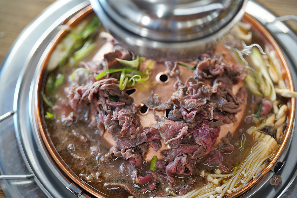昔日老房 옛날옛집,春川韓牛銅盤烤肉,鮮甜肉汁與炭火香氣交融出絕對好味 - 第11張圖 春川韓牛銅盤烤肉-昔日老房-옛날집-老房子木炭烤肉